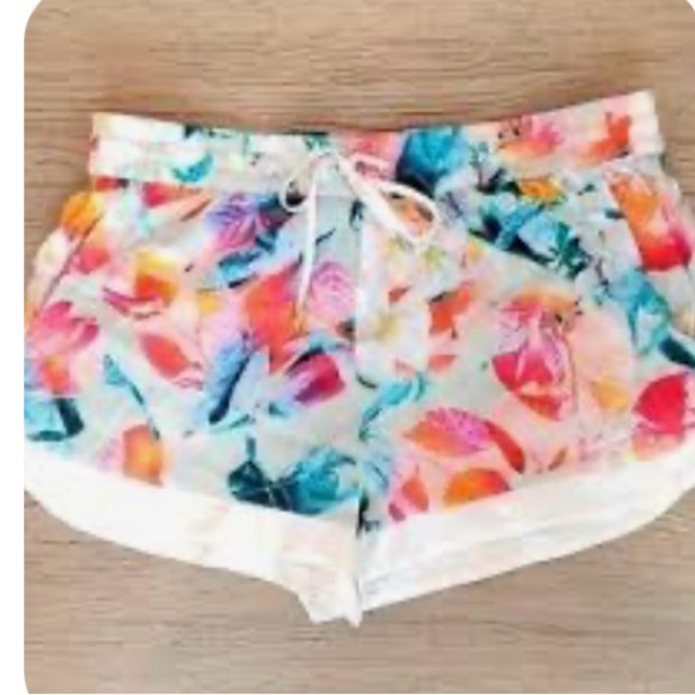 Townsen Silk Women's Floral Shorts